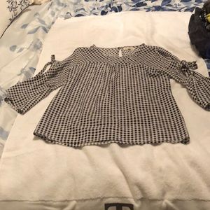 Long sleeve - bell sleeve